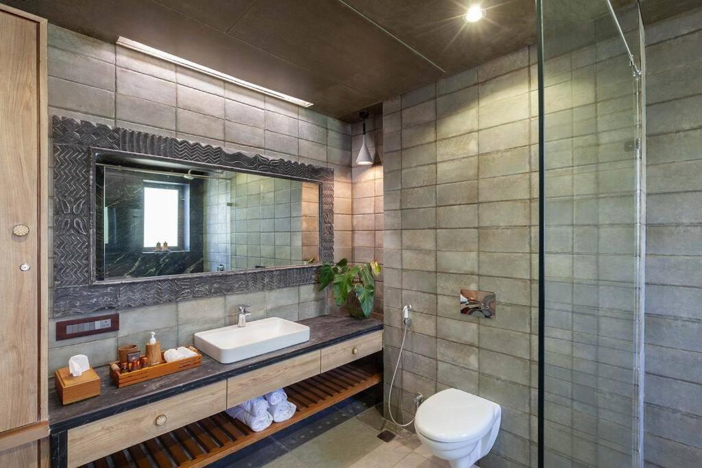 Soul Tree Villa 50 Super Luxury Villa With Heated Plunge Pool And Jacuzzi Лаваса Экстерьер фото